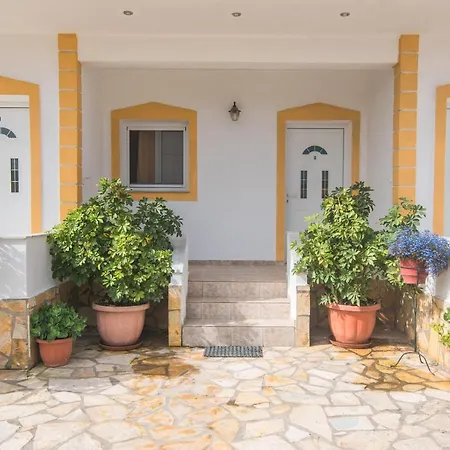 Apartment Aleka 3 *